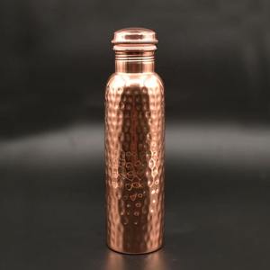 Bouteille d'eau en cuivre martelé avec boîte en bois, cadeau pour enfants, design moderne, cadeau d'affaires, hydratation, détox, cuivre naturel - Product Image 5