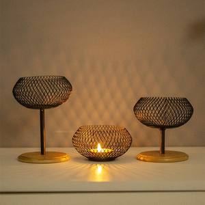 LANJO Porte-bougie en métal géométrique minimaliste fait main, durable et portable, avec support, style nordique, décoration d'intérieur - Product Image 1