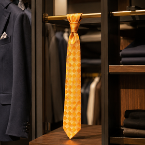 Corbata a Cuadros Naranja 100% Poliéster para Hombre |   Tamaño Personalizado Ecológico de Primera Calidad |   Elegante Regalo Formal para Bodas, Fiestas y Negocios - Product Image 3