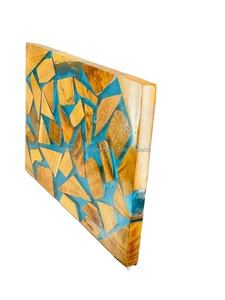 Planche à découper en bois et planche à servir en résine époxy personnalisée avec logo en gros à vendre par FWE - Product Image 3