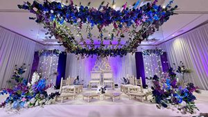 Conjunto de Sillas para Mandap de Boda Gujarati Indio, Elegantes Sillas Desmontables Tipo Sankheda para Eventos en EE. UU. - Product Image 5