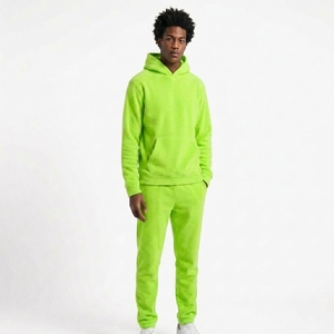 Conjunto de Chándal de 2 Piezas para Hombre: Sudadera con Capucha y Pantalones de Forro Polar con Bolsillo Canguro, Estilo Casual, Personalizable, Venta al por Mayor, Fabricante OEM - Product Image 1
