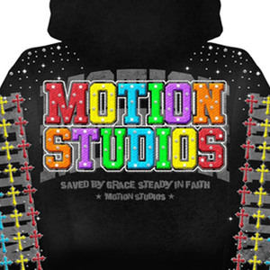 Sudadera con capucha negra de hip hop para hombre, con estampado de letras Rainbow Motion Studios, gráfico de cruz con pedrería en la manga, estilo streetwear, con cremallera, 100% algodón - Product Image 5