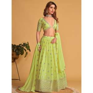Lehenga choli ผ้าจอร์เจียปักสีเขียวมะนาวแบบดั้งเดิม - Product Image 5
