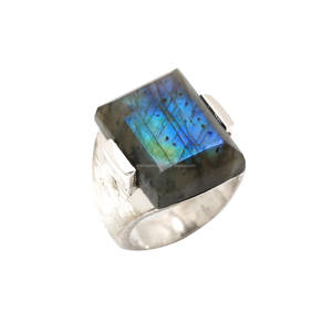 Bague en pierres précieuses de luxe pour hommes en argent sterling 925 faite à la main avec du cristal original pour les occasions d'anniversaire cadeau en vrac bagues fines - Product Image 2