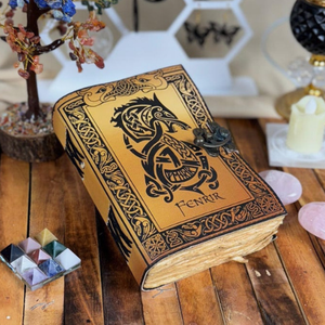 Carnet en cuir Viking Fenrir Wolf fait main, Grimoire nordique vintage, avec papier à bords festonnés - Product Image 2