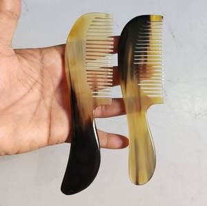 Vente directe usine : Peigne en corne de buffle fait main à 100 %, taille personnalisée, pour femme, homme, usage en salon et fêtes. - Product Image 5