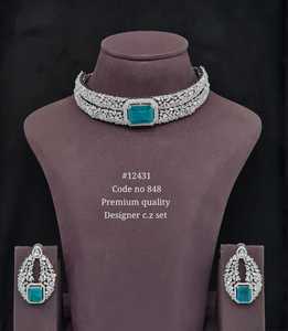 Conjunto de Collar Gargantilla Esmeralda Verde 12431, Chapado en Rodio, con Circonita Cúbica, Aretes a Juego, Joyería de Latón para Bodas y Fiestas, para Mujer - Product Image 4