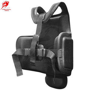 Protection de poitrine en cuir de qualité professionnelle, confortable, avec une construction de haute qualité et une durabilité durable - Product Image 3