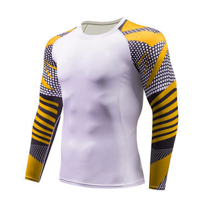Créez votre propre rashguard à manches longues sur mesure, fabricant de rashguards personnalisés en sublimation, rashguards sur mesure pour hommes, rashguards en sublimation - Product Image 5