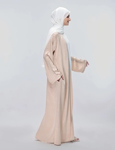 Conjunto de Abaya Elegante para Mujer Musulmana, Color Beige Arena, Tela de Poliéster, Corte Recto, Largo hasta el Suelo, Estilo Saudí, Cobertura Completa - Product Image 3