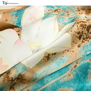 Écharpe en soie de haute qualité pour femme, nouveau design 2026, légère, pour un look élégant et accessoire de tous les jours - Product Image 3