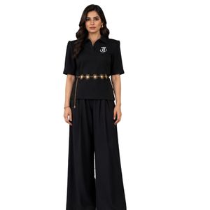 Ensemble haut décontracté à manches courtes et col en V noir uni et pantalon palazzo à jambes larges - Product Image 1