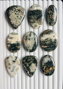 Jaspe océanique de haute qualité, collection de cabochons en pierres précieuses brutes de formes et de tailles variées pour la création de bijoux - Product Image 3