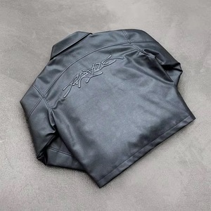 Blouson Bomber Moto en Cuir Personnalisé pour Homme avec Logo Gaufré, Style Décontracté à Capuche pour le Printemps - Product Image 4