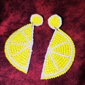 Boucles d'oreilles best-seller avec perles en céramique, boucles d'oreilles multi-perles personnalisées, bijoux de fête pour femmes au meilleur prix, boucles d'oreilles perlées - Product Image 5
