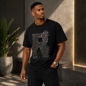 Camiseta de Manga Corta para Hombre Cosh International Negra con Diseño de Letra B con Pedrería, Corte Regular, Cuello Redondo, Estilo Casual - Product Image 3