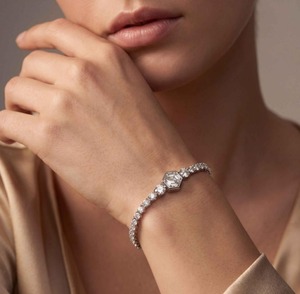 Bracelet tennis en or rose 9 carats de qualité supérieure avec diamants hexagonaux et ronds créés en laboratoire, 5,12 CTW - Product Image 3