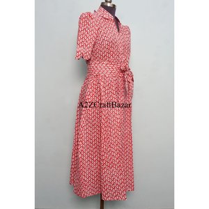 Vestido midi floral de algodón 100% ecológico para mujer, estilo Kangura, cuello en V, manga corta, decoración con botones, lavable. - Product Image 5