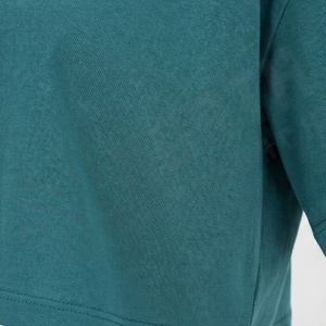 เสื้อครอปท็อปผู้หญิง ดีไซน์ล่าสุด ผ้าโพลีเอสเตอร์ผสมคอตตอน สวมใส่สบาย พรีเมียม รับสกรีนโลโก้ เสื้อครอปออกกำลังกาย แฟชั่นทันสมัย - Product Image 5