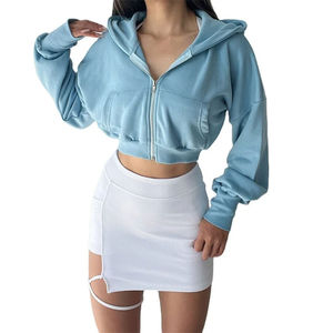 Nouvelle Collection : Sweat-shirts à Capuche Courts Tendance pour Femmes Fashionfit, en Polaire Polyester Doublée avec Logo – Idéal pour l'Hiver - Product Image 3