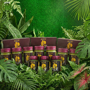 Bálsamo Herbal Tradicional Tailandés KCM para Uso Corporal, Formulado con una Mezcla Cuidadosamente Seleccionada de Eucalipto y Clavo - Product Image 2