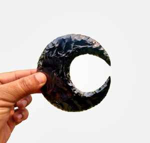 Art rituel en verre façonné à la main : pointes de lance et croissants de lune - Product Image 1