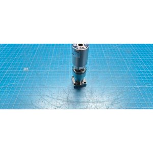 Relais à semi-conducteurs à quatre sorties Teledyne SQ24D25, utilisé comme pièce détachée d'équipement semi-conducteur d'occasion - Product Image 1