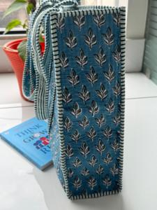 Hand-Block Printed Quilted Cotton <b>Shoulder</b> Bag India Winter Multi-Color Floral Design Two <b>Shoulder</b> <b>Straps</b> Lining Wholesale - Product Image 4