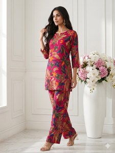Ensemble coordonné en rayonne et coton avec Kurti et Palazzo imprimés à la feuille d'or pour femme - Product Image 3
