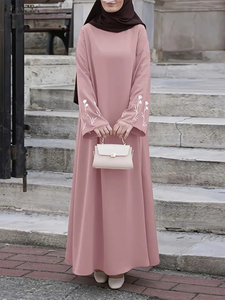 Abaya musulmane élégante 2026 pour femme, robe longue à manches longues brodée de fleurs, robe islamique décontractée, caftan, robes hijab de Dubaï - Product Image 2