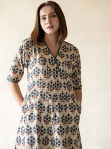 <b>Women</b> Floral Printed Cotton <b>Kurta</b> Trousers Set Regular Fit Knee Length Casual Wear Quick Dry Traditional India Pakistan Design - Product Image 2