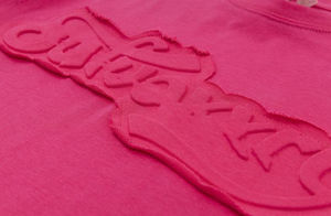 T-shirts unisexes vintage personnalisés OEM en coton épais 300 g/m² avec broderie vieillie, coupe oversize et courte pour hommes - Product Image 4