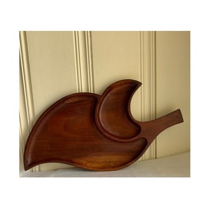 Bandeja de Madera Elegante para Presentación en la Cocina, Diseñada para Servir a Diario, Reuniones y Exhibición en la Mesa de Comedor - Product Image 3