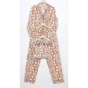 ชุดนอนผ้าฝ้ายพิมพ์ลายดอกไม้ทำมือจากอินเดีย 3 ชิ้น พร้อมกระเป๋าเข้าชุด เนื้อผ้านุ่มสบาย เหมาะสำหรับฤดูร้อน - Product Image 5