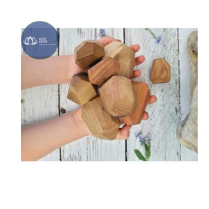 Blocs d'équilibre en bois naturel de haute qualité, jeu d'empilage, jouet éducatif pour enfants, développement de la motricité fine, vente en gros - Product Image 1