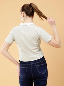 Camiseta polo para mujer, elegante, con ribete en contraste, tela de malla transpirable, ligera, informal, deportiva, de diseño. - Product Image 2