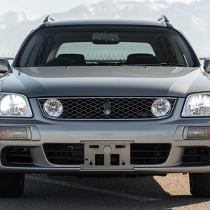 1998 N-i-s-s-a-n S-t-a-g-e-a R-S F-o-u-r V - Product Image 1