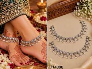 Joyería al por mayor: Conjunto de tobillera Payal nupcial chapada en oro con piedra Kundan verde tradicional y detalles de perlas para mujer - Product Image 3