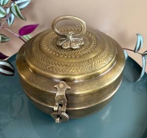 กล่องเครื่องเทศทองเหลืองแบบดั้งเดิม สำหรับเก็บเครื่องเทศและสมุนไพรในครัวเรือนและร้านอาหาร อุปกรณ์ครัวขายส่ง - Product Image 5