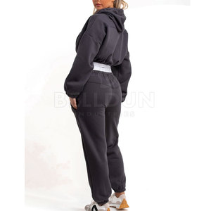 Conjunto Deportivo Elegante y Cómodo para Mujer, Top Corto, Ropa Deportiva para Gimnasio, Yoga, Entrenamiento, Tejido Transpirable y Suave - Product Image 3