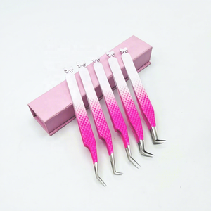 Pince à cils rose ombré Diamond Grip en acier inoxydable, pointe précise pour l'application des cils, volume russe - Product Image 5