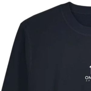 เสื้อสเวตเชิ้ตคอกลมคลาสสิกสำหรับผู้ชาย สีดำ ผ้าฝ้ายพรีเมียม แขนยาว สวมใส่สบาย เหมาะสำหรับทุกวัน สไตล์สตรีทแวร์ - Product Image 5