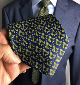 Cravate Maître Maçon Loge Bleue avec Compas Carré Doré, Logo Personnalisé Imprimé par Transfert Thermique, Régalia Franc-Maçon Personnalisable OEM - Product Image 2