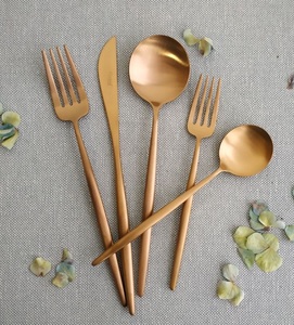 Juego de Cubiertos de Acero Inoxidable de Lujo, Juego de Cubiertos Plateados con Acabado Espejo, Vajilla para Hotel y Restaurante, Tenedor, Cuchara, Cuchillo - Product Image 2