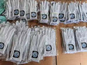 ถุงมือกอล์ฟสีขาว JDL หนัง PU ระบายอากาศได้ดี ปิดด้วยแถบตีนตุ๊กแก สำหรับมือขวา ใช้ได้ทั้งชายและหญิง ไซส์ XL บรรจุในถุงพลาสติก - Product Image 3