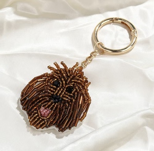 Llaveros de diamantes de imitación vintage hechos a mano con letras del alfabeto multicolor y dijes de pulsera con inicial, color blanco dorado, para fiesta - Product Image 6