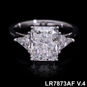 Anillo de Compromiso Personalizado con Diamante Cultivado en Laboratorio de 1 Quilate VVS para Mujer, Piedras Laterales de 5 Quilates E VS1, Corte Excelente Radiante, Certificado IGI, Oro Sólido de 14K - Product Image 4
