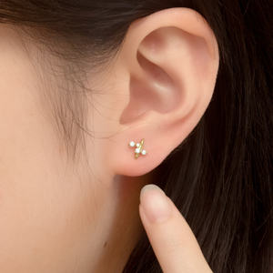 ต่างหูแบบติดหูทรงแหลมสุดฮิต ประดับเพชรแท้จากแล็บ ทองคำ 14K สำหรับงานหมั้น แฟชั่นเครื่องประดับ - Product Image 1