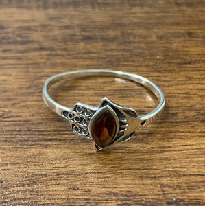Romantic <b>Garnet</b> <b>Ring</b> (1.2 Grams) Fashionable and Trendy with 18K Gold and Rose Plating Bezel Set Natural Gemstone Gift - Product Image 3